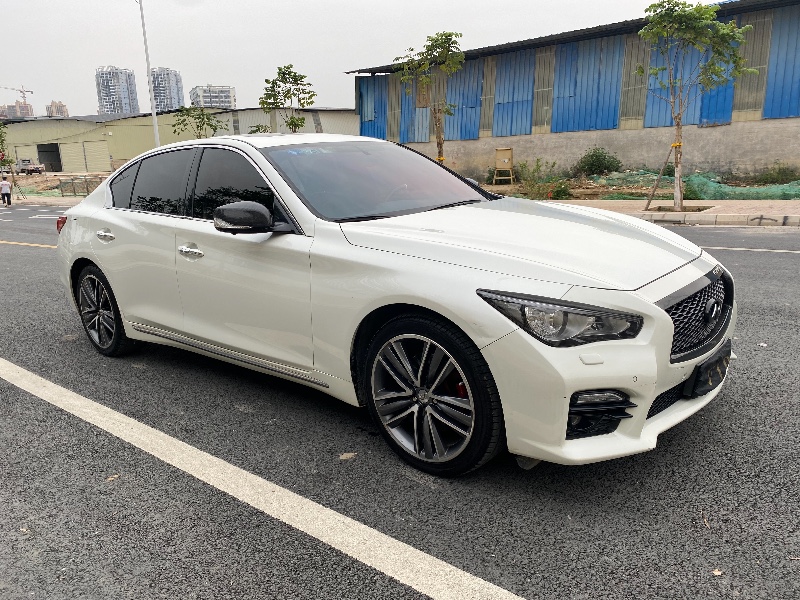 南寧15年英菲尼迪Q50L2