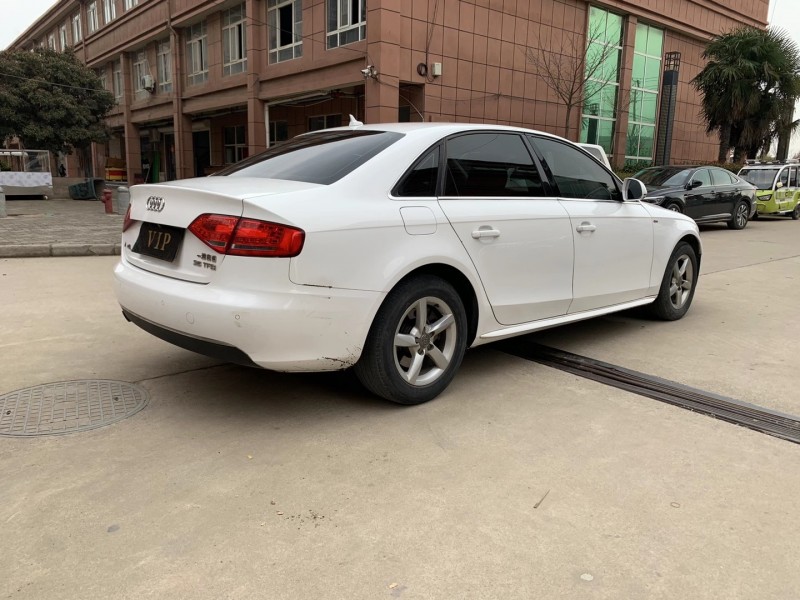 徐州12年奥迪A4L7