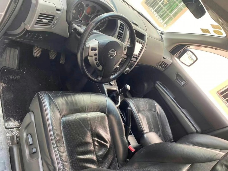 上饒10年日產奇駿2