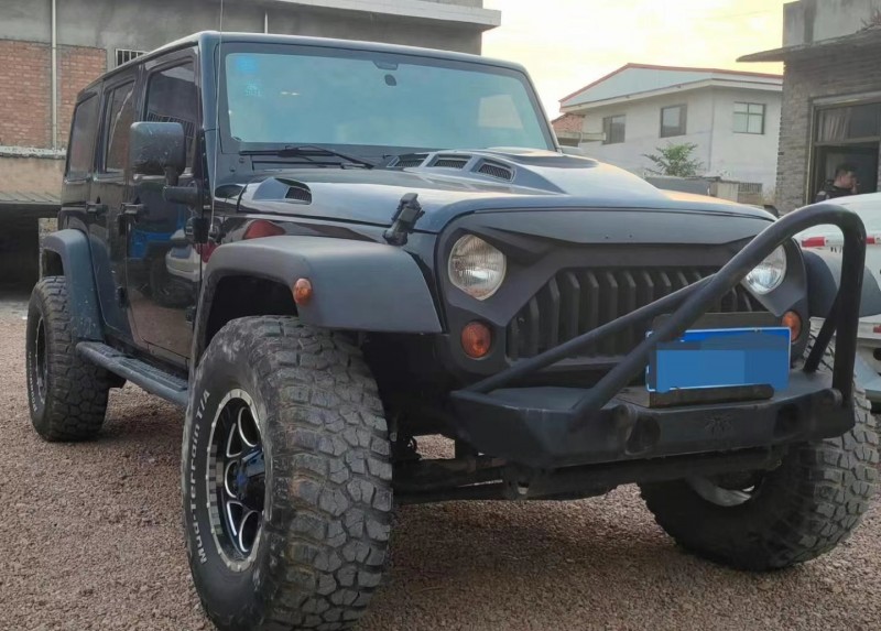 太原13年Jeep牧馬人3