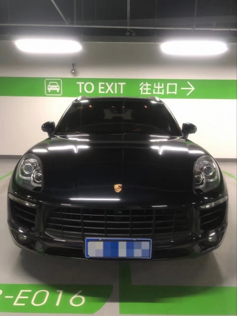 大連14年保時捷Macan1