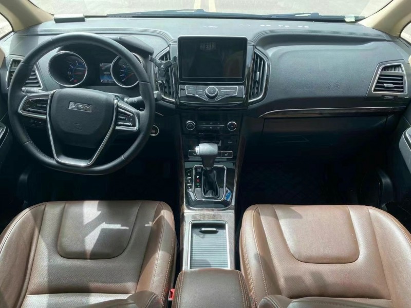 蘭州18年力帆汽車軒朗6