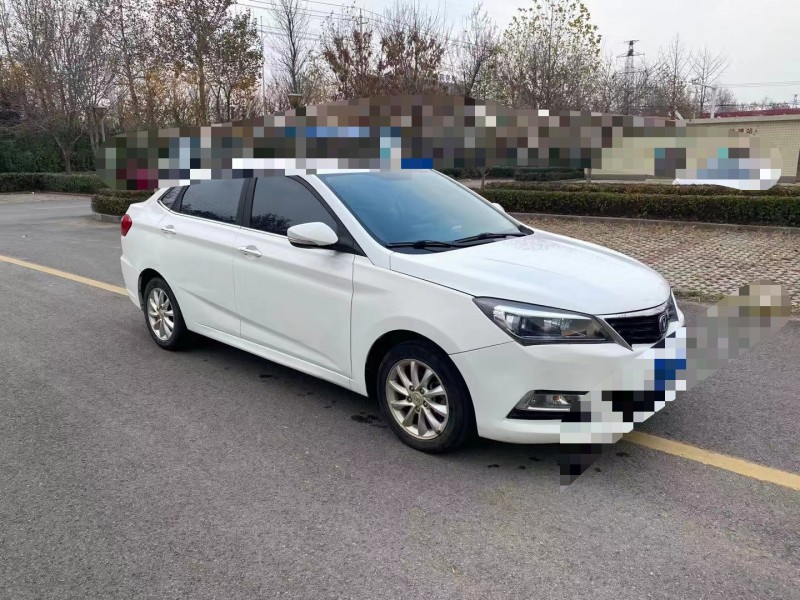潍坊15年长安汽车悦翔V73