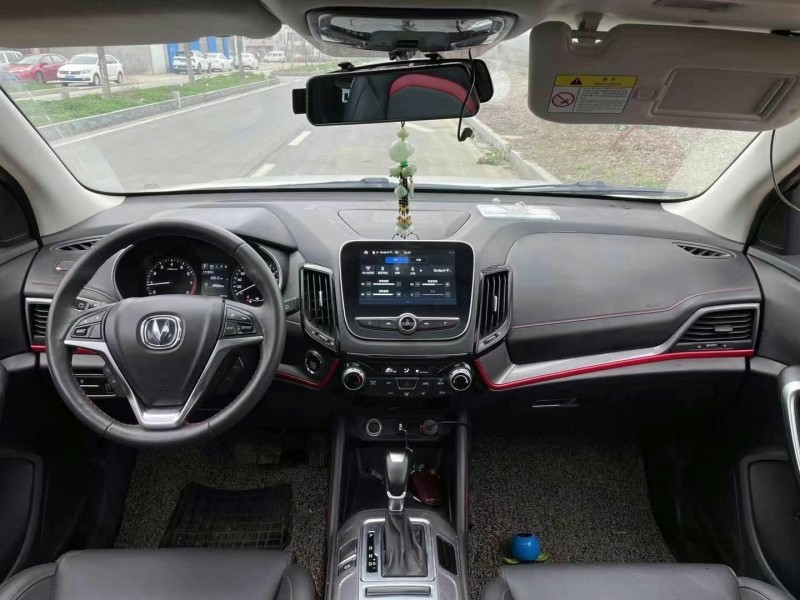 蘇州18年長安汽車CS556