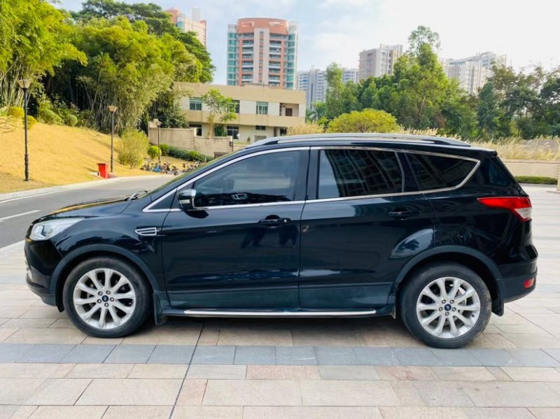 东莞16年福特翼虎4