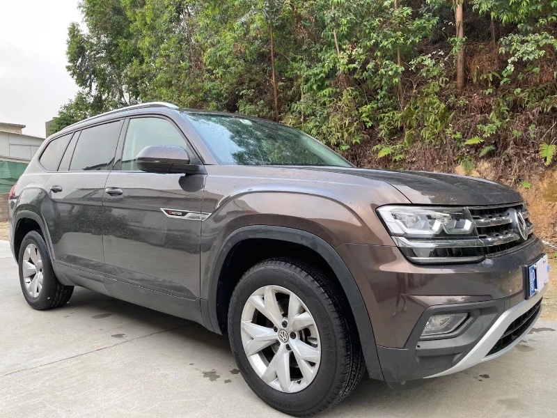 江门17年大众途昂2