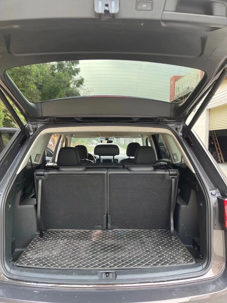 江门17年大众途昂6