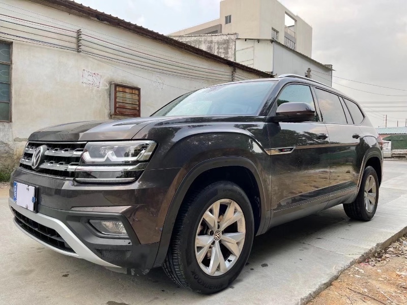 江门17年大众途昂5