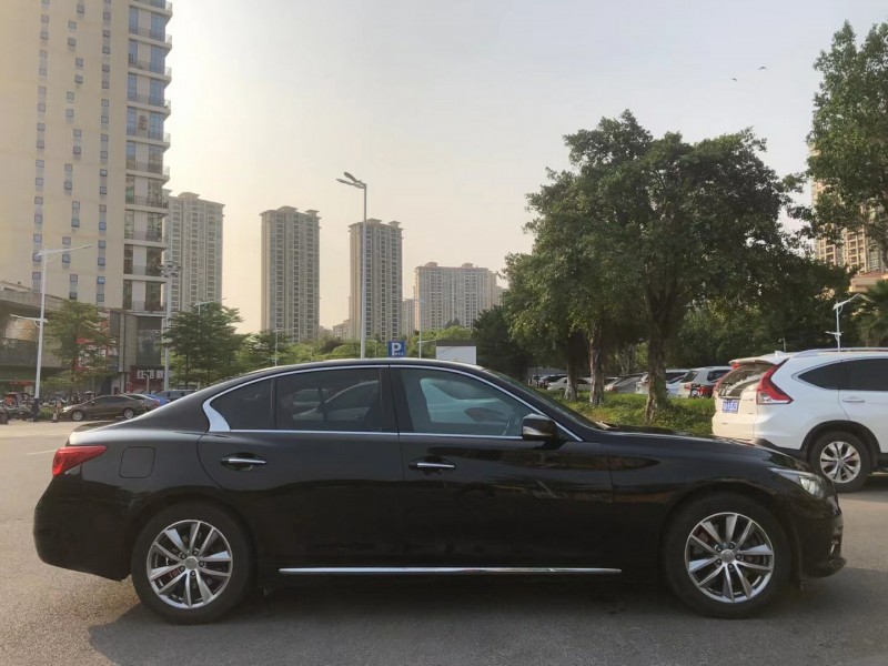 廣州16年英菲尼迪Q50L6