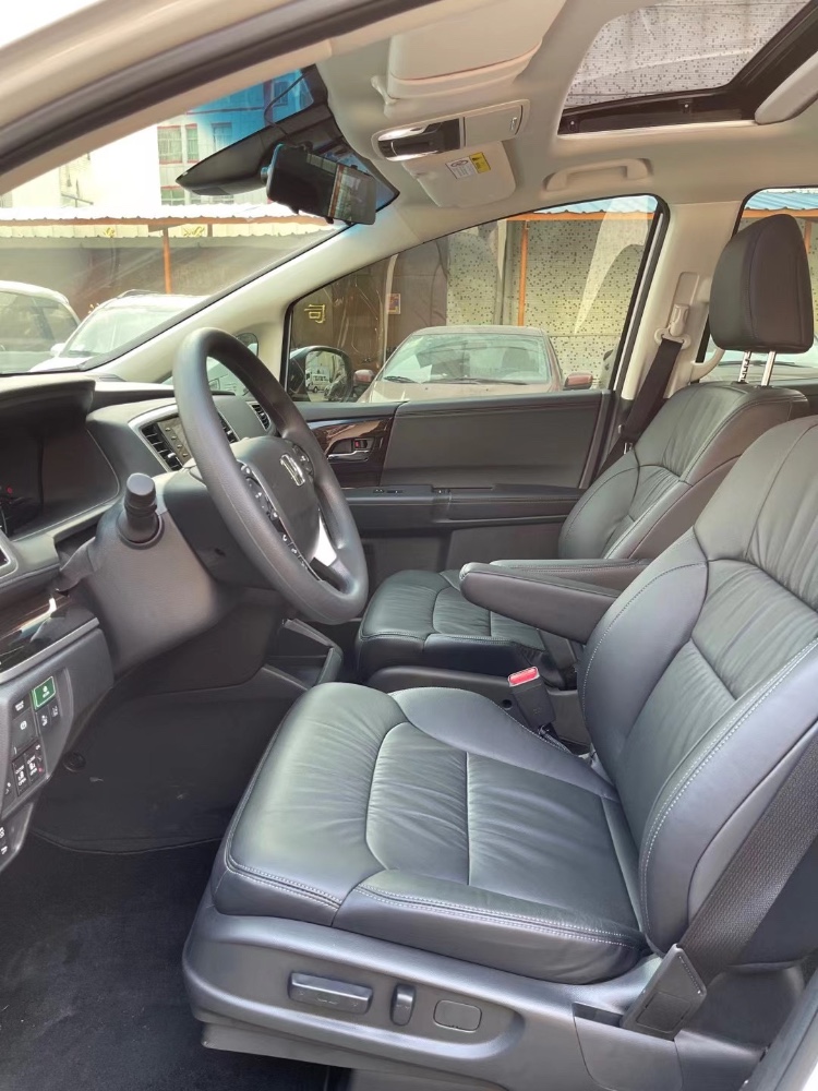 中山19年本田奥德赛8