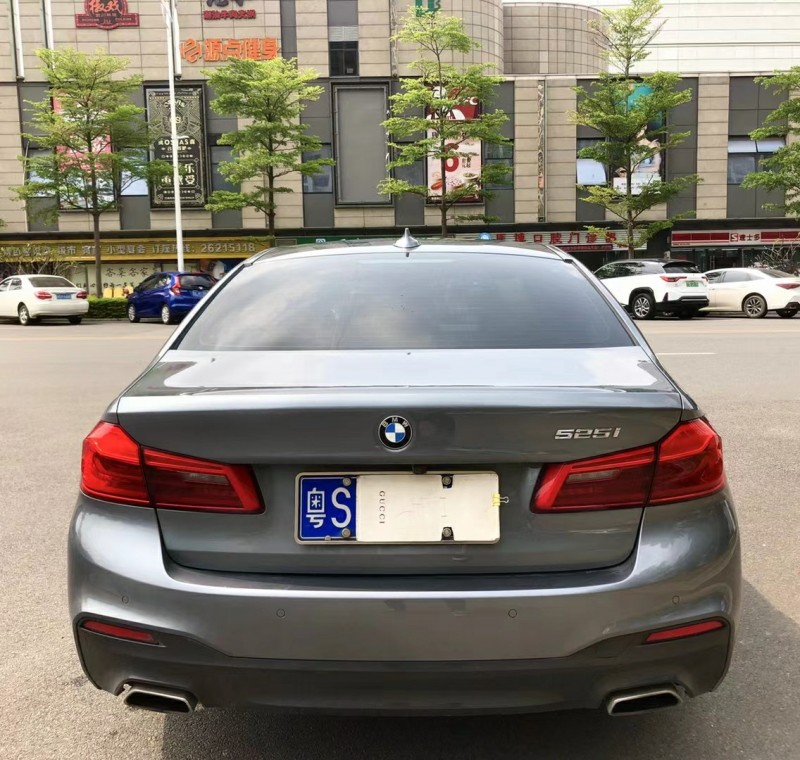 广州18年宝马5系9