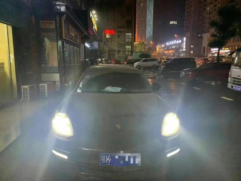 宜昌18年保時捷帕拉梅拉1