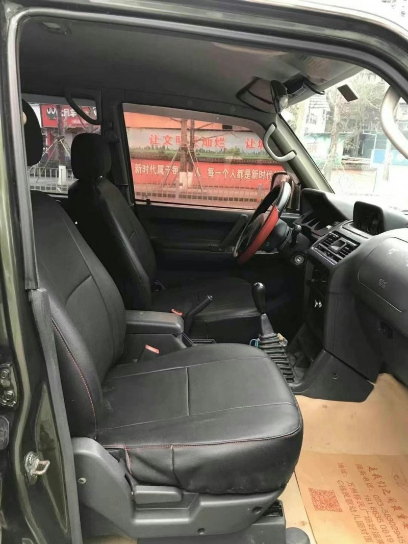 重慶14年獵豹汽車黑金剛4