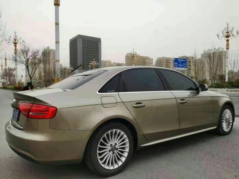 泰安13年奧迪A4L7