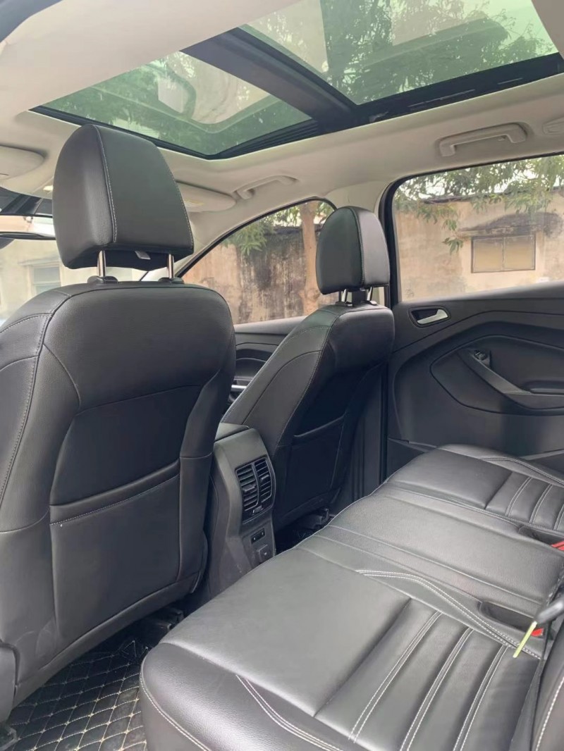 中山18年福特翼虎7