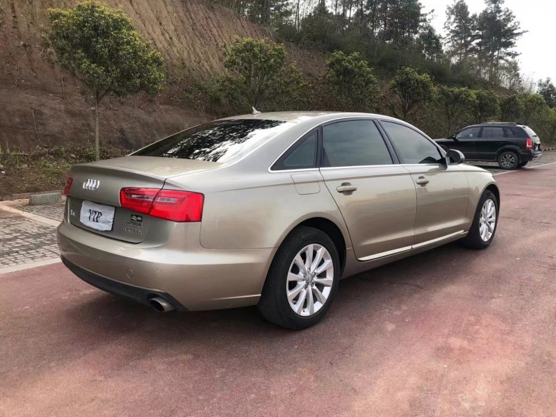 成都14年奥迪A6L8