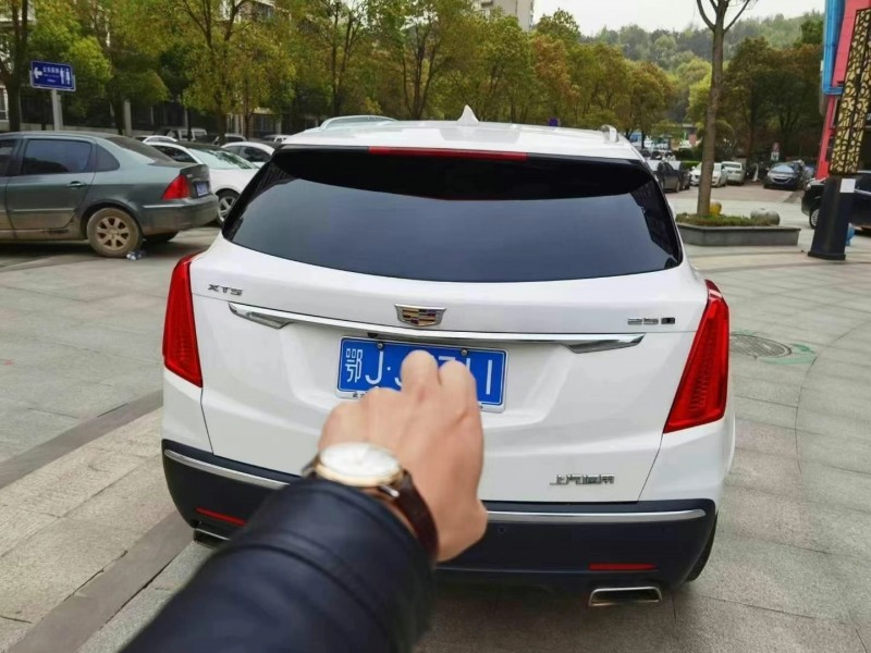 武汉18年凯迪拉克XT59