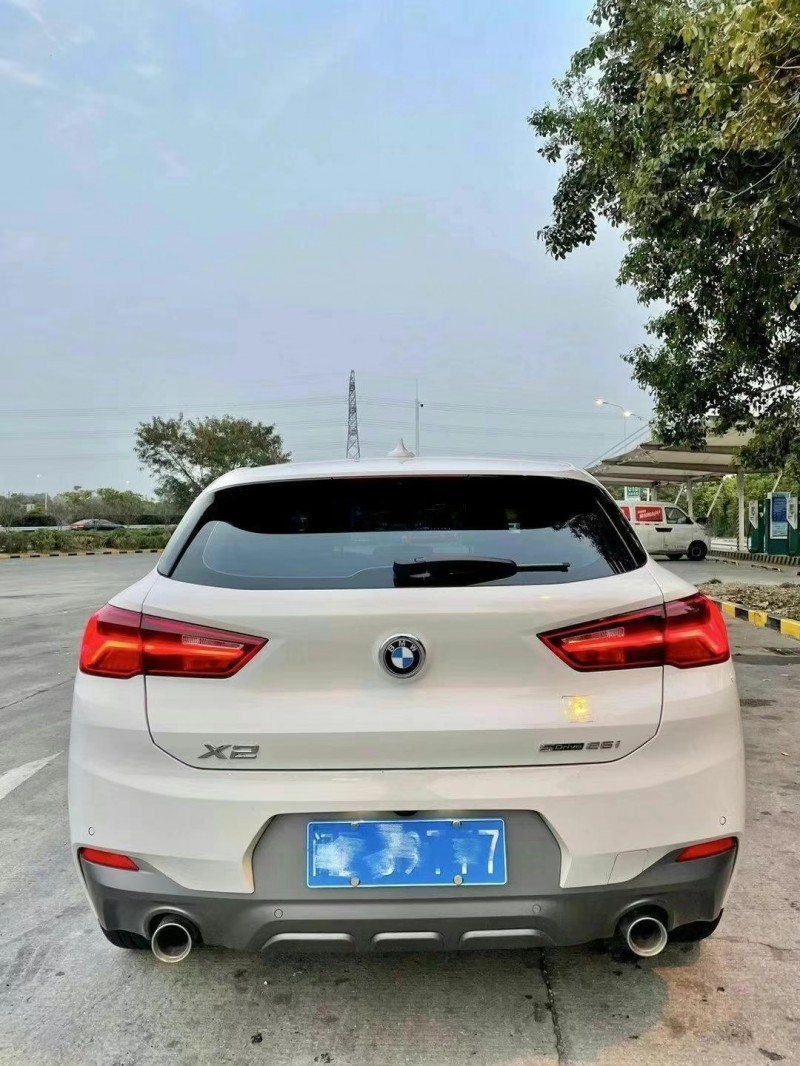 武汉18年宝马X28