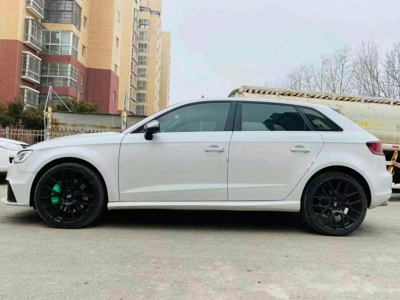 济宁16年奥迪A38