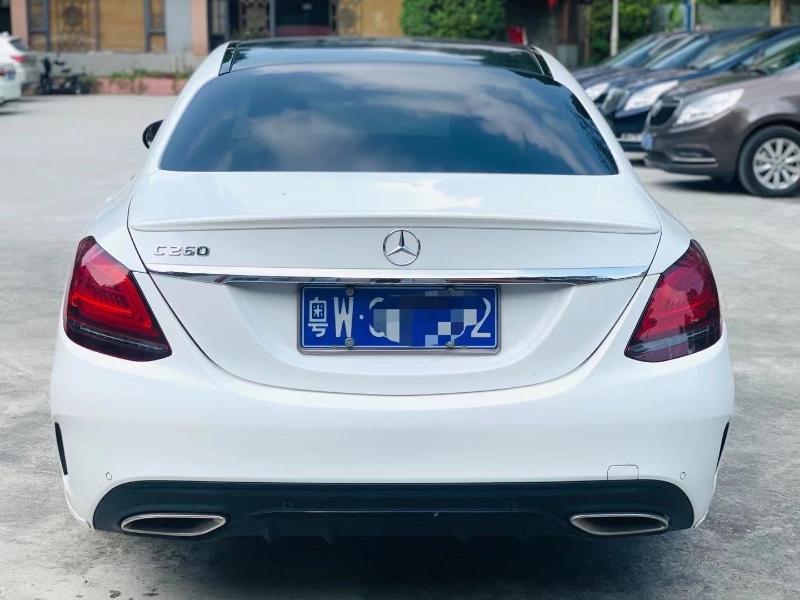 广州19年奔驰C4