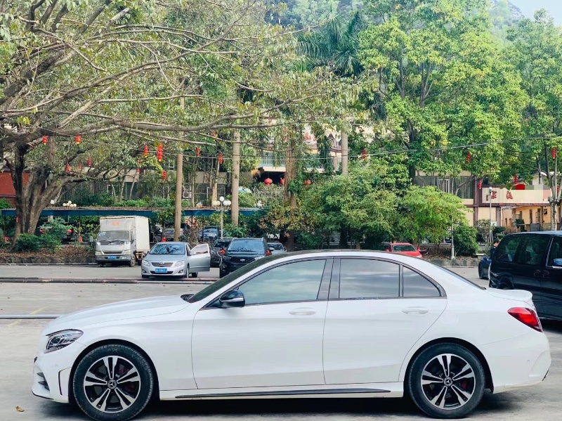 广州19年奔驰C5