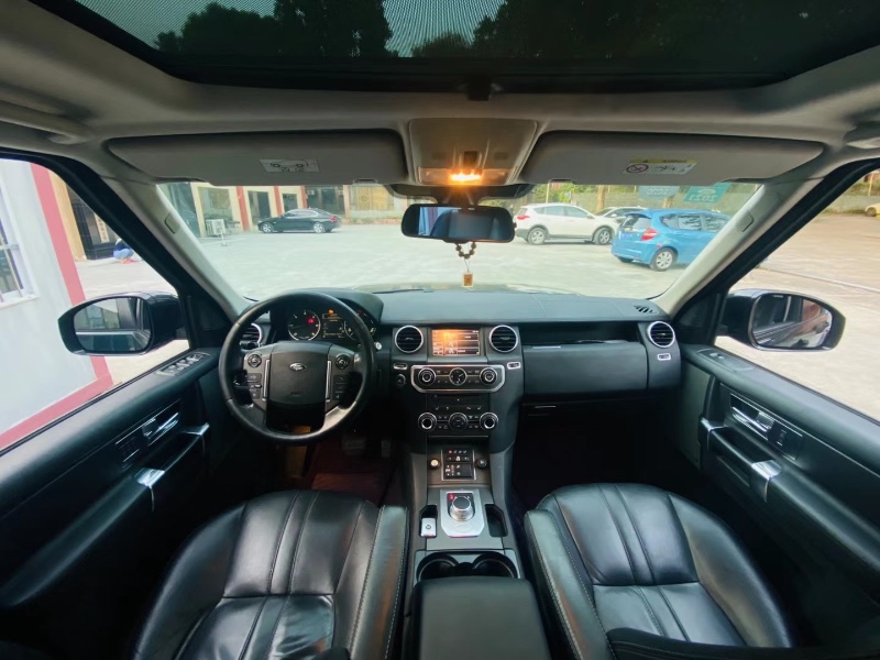 广州15年路虎发现49