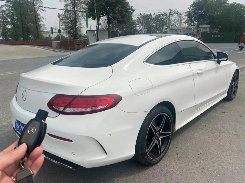 广州18年奔驰C5