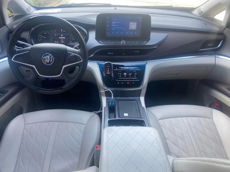 青岛20年别克GL81