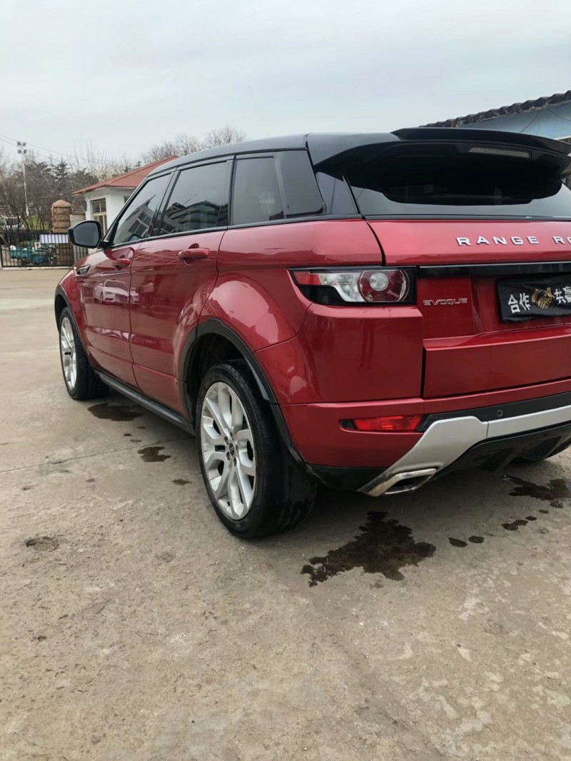 青岛13年路虎极光3