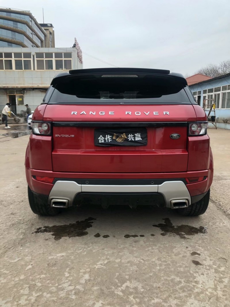 青岛13年路虎极光4