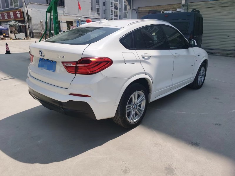 廈門18年寶馬X48
