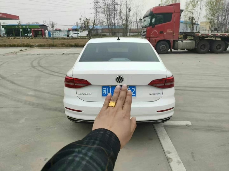 枣庄20年大众朗逸4