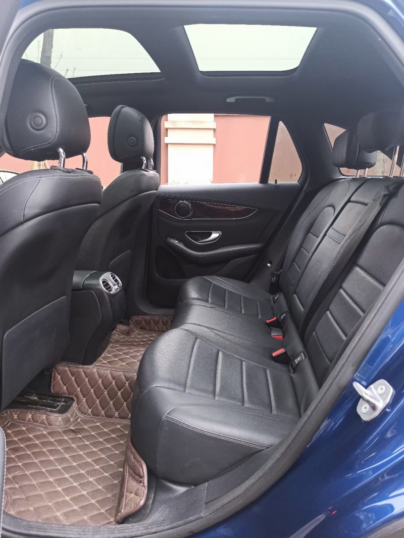 成都18年奔驰GLC4