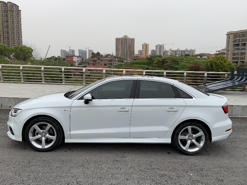 邵阳17年奥迪A39