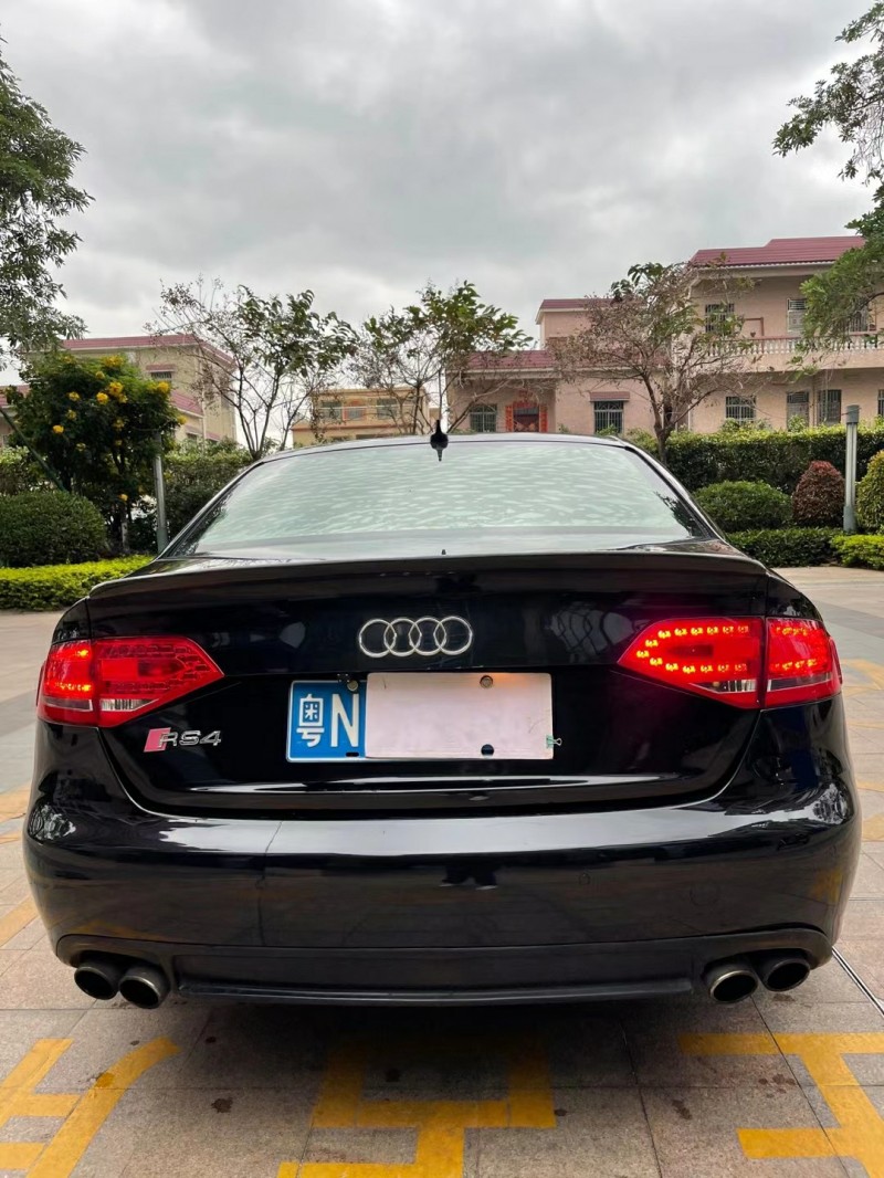 中山11年奥迪A4L7