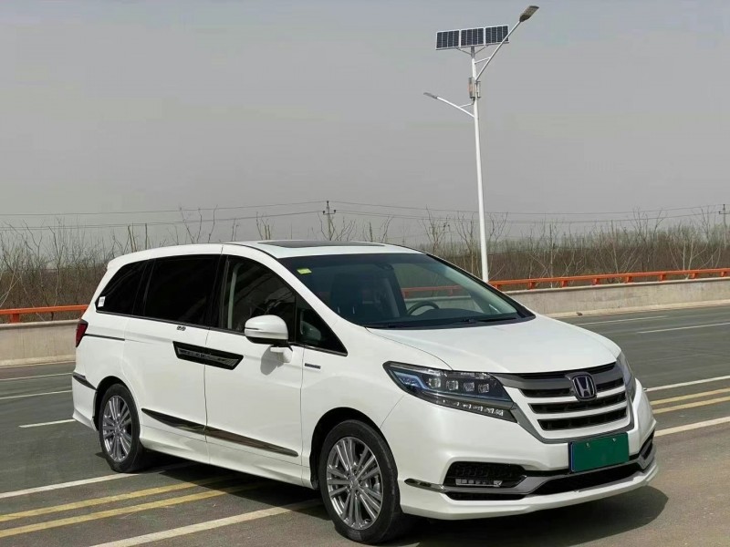 邢台17年本田艾力绅4