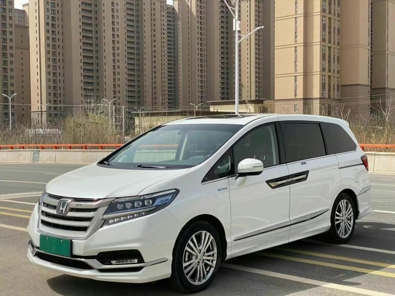 邢台17年本田艾力绅3