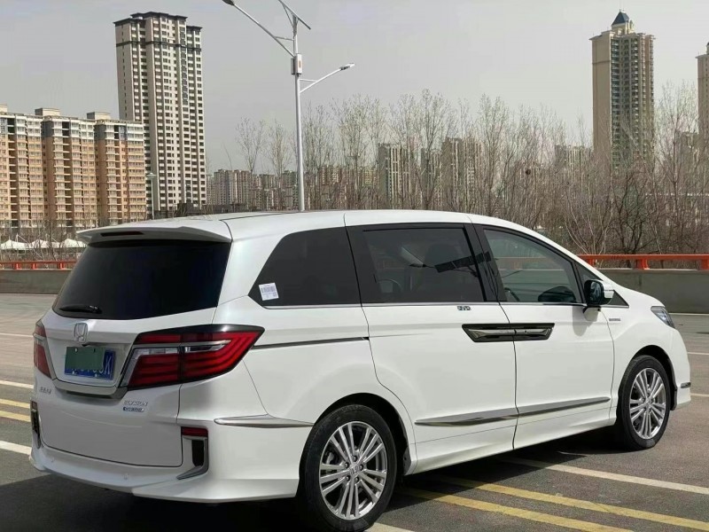 邢台17年本田艾力绅9
