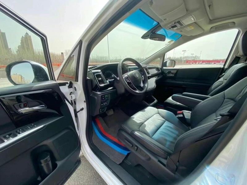 邢台17年本田艾力绅7