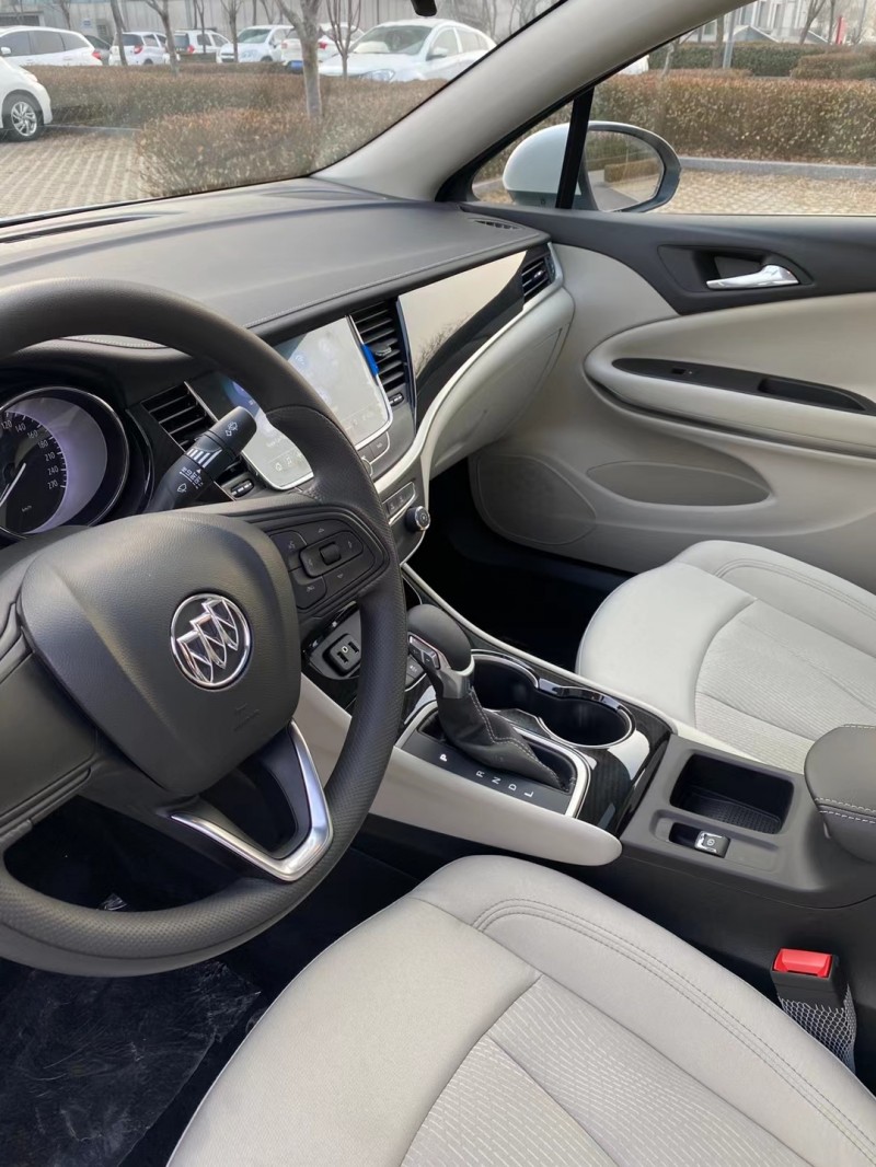 潍坊21年别克威朗6