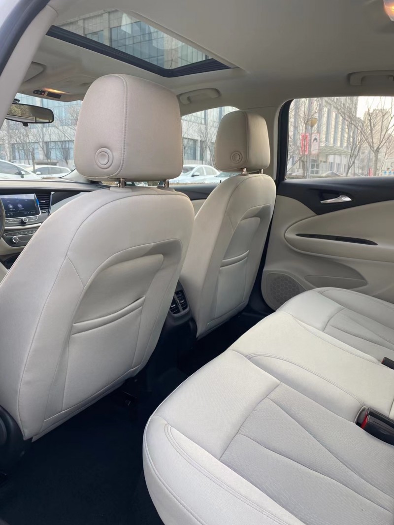 潍坊21年别克威朗8