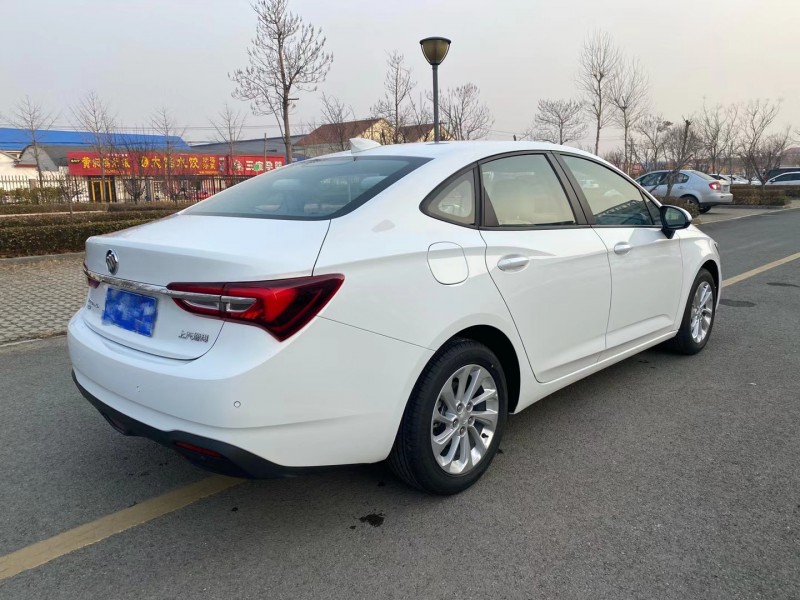 潍坊21年别克威朗9