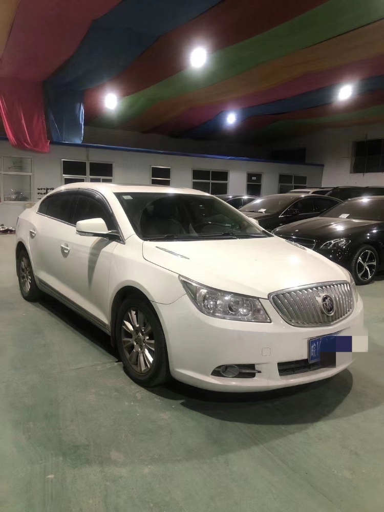 枣庄13年别克君越2