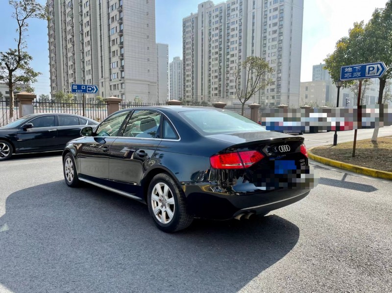 上海10年奧迪A4L8