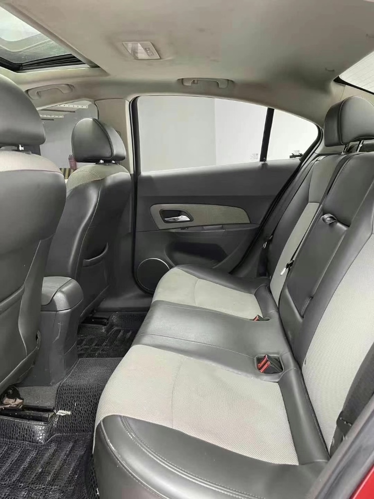 成都14年雪佛兰科鲁兹6