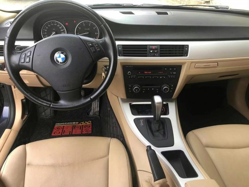 保定12年宝马3系6