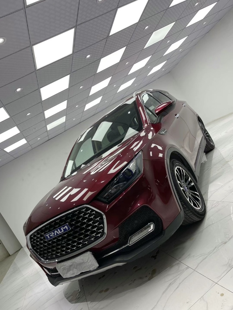 成都18年君马汽车S702