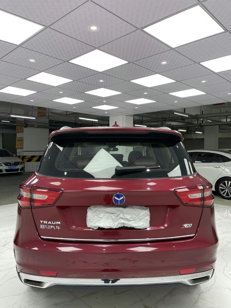 成都18年君马汽车S705