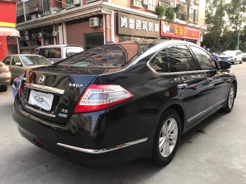 佛山12年日产天籁1