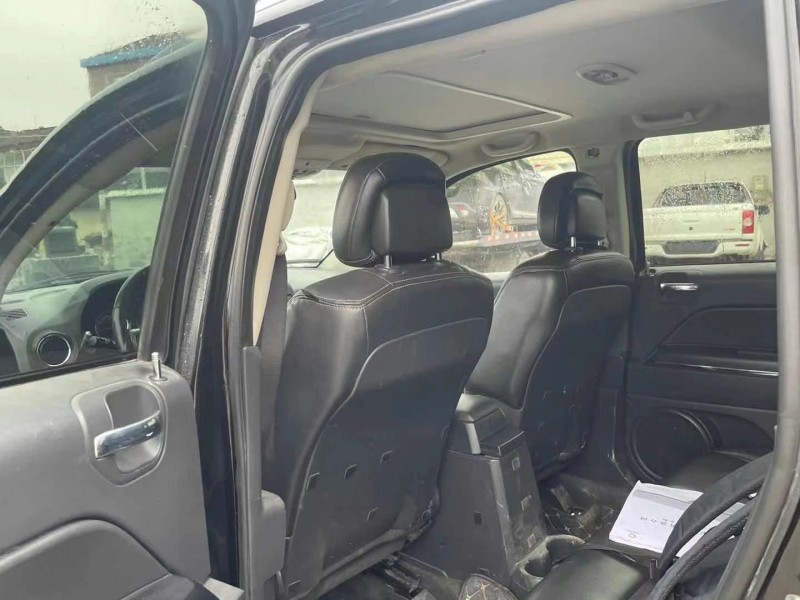 武漢15年Jeep指南者1